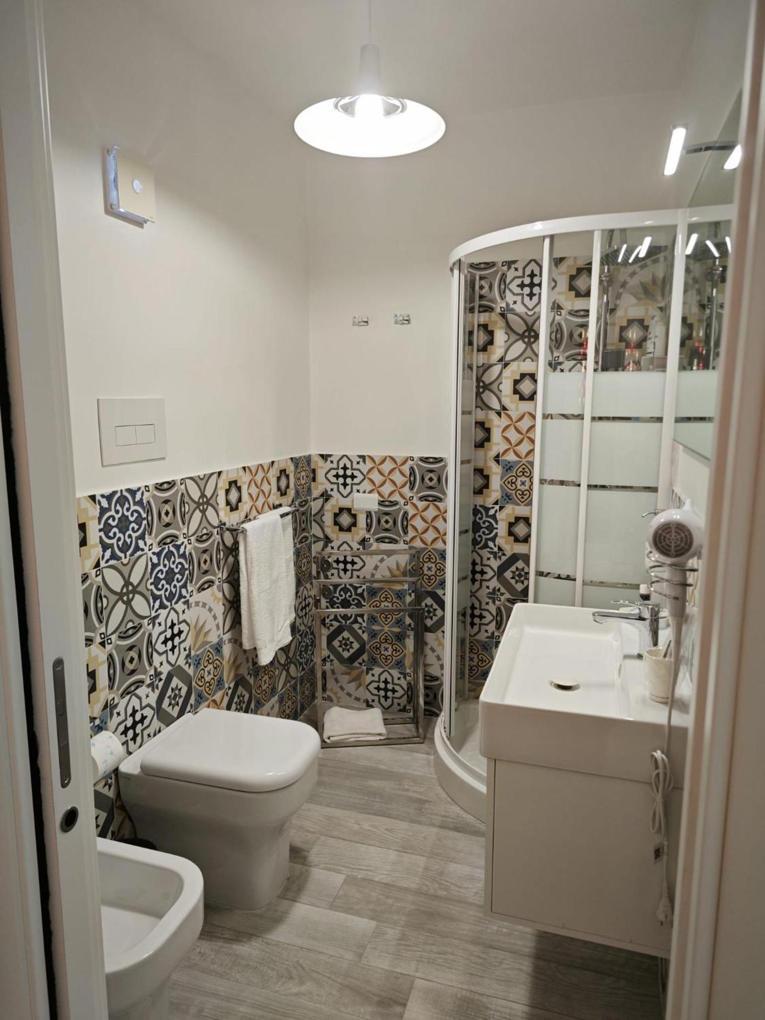 Teresita Apartment Монреале Екстериор снимка