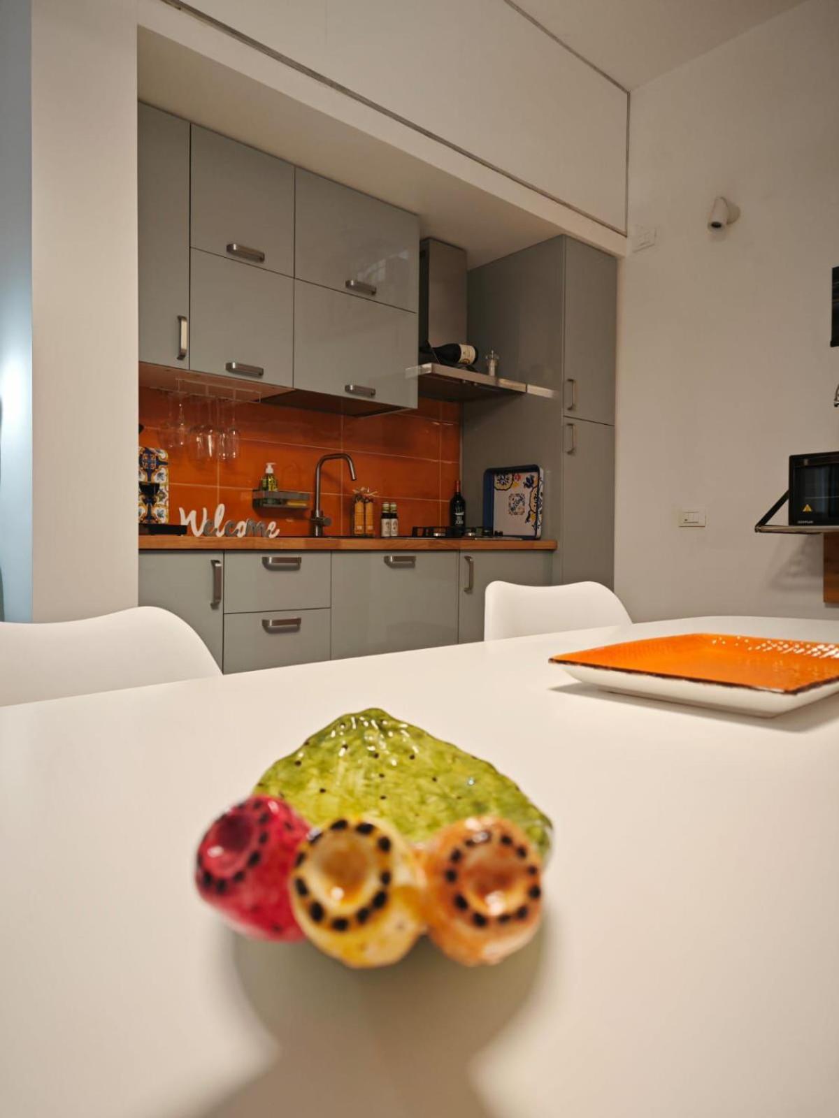 Teresita Apartment Монреале Екстериор снимка
